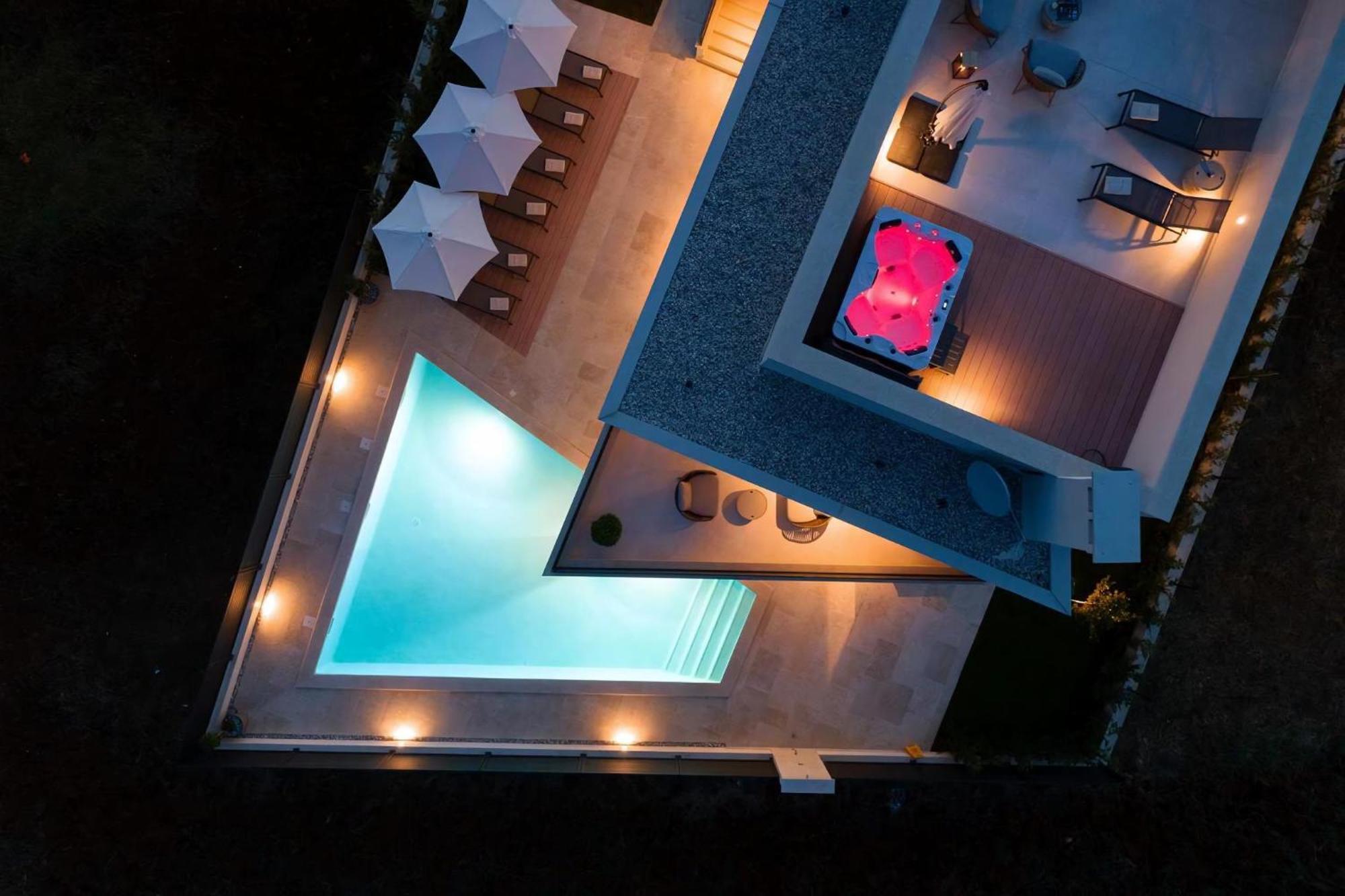 Luxurioese Villa Perla Mit Pool Und Jacuzzi Poreč Exterior foto